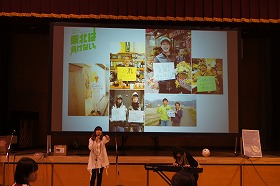 被災地・宮城県在住のシンガーソングライター幹さんによる歌で締めくくり
